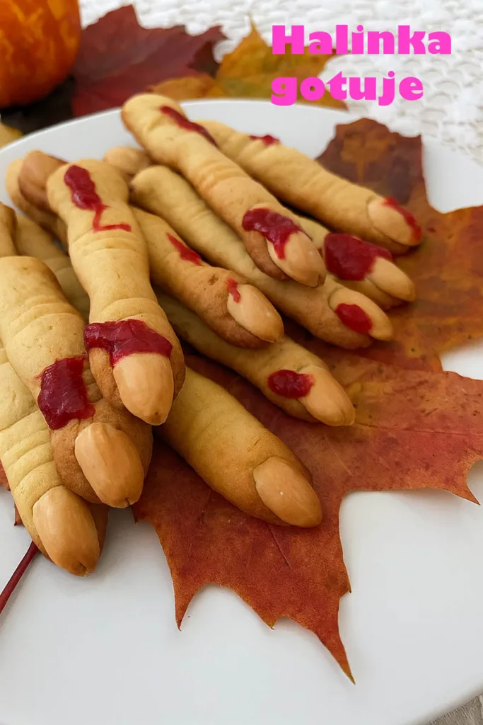 Paluchy wiedźmy – kruche ciasteczka migdałowe na Halloween