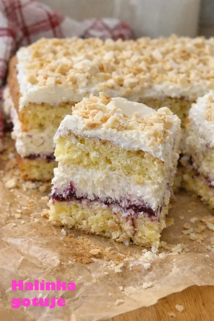 Porzeczkowy Przekładaniec - proste ciasto z kremem na niedzielę