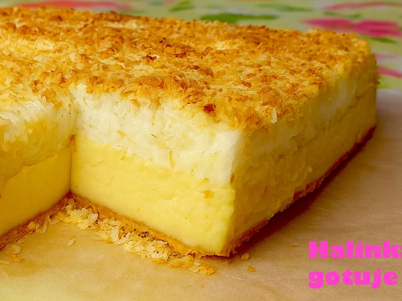 Sernik z bezą kokosową – delikatny, wysoki i bardzo smaczny